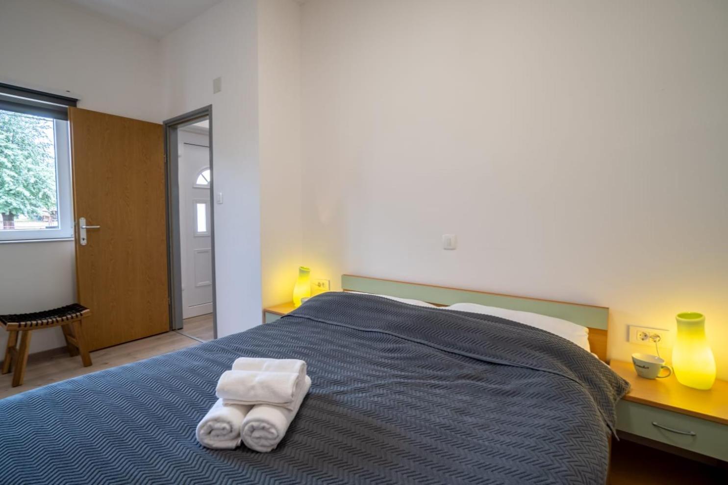 Apartman Mihovil Gospic Exterior photo