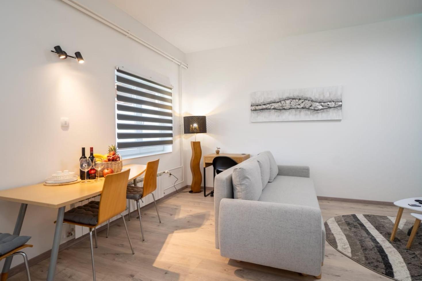 Apartman Mihovil Gospic Exterior photo